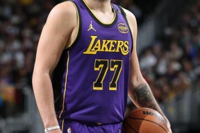 九游娱乐- 东契奇关键节点精彩发挥,g2带队取胜了吗 