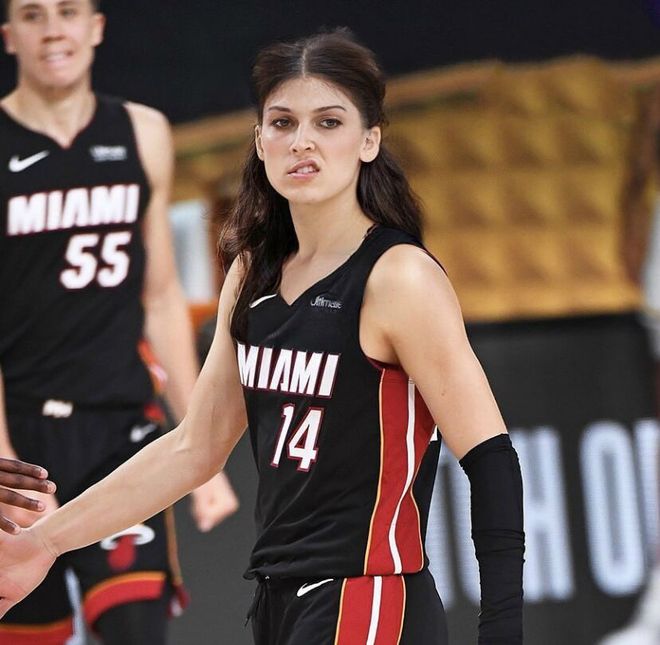 关于莎拉波娃新星赛况扑朔迷离表现惊艳,勇士未来可期!的信息 关于莎拉波娃新星赛况扑朔迷离表现惊艳,勇士未来可期!的信息